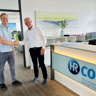 HR-Com und FTAPI bündeln ihre Kompetenzen.