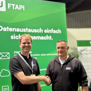 Florian Tenius und Peter Saß auf der it-sa 2023.
